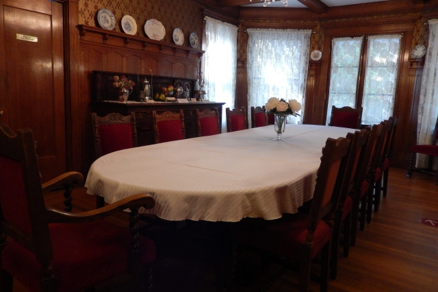 Salle à manger pour 12 personnes